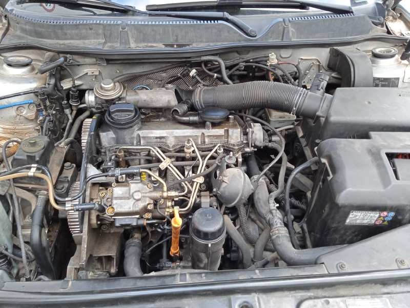 seat toledo (1m2) del año 2003