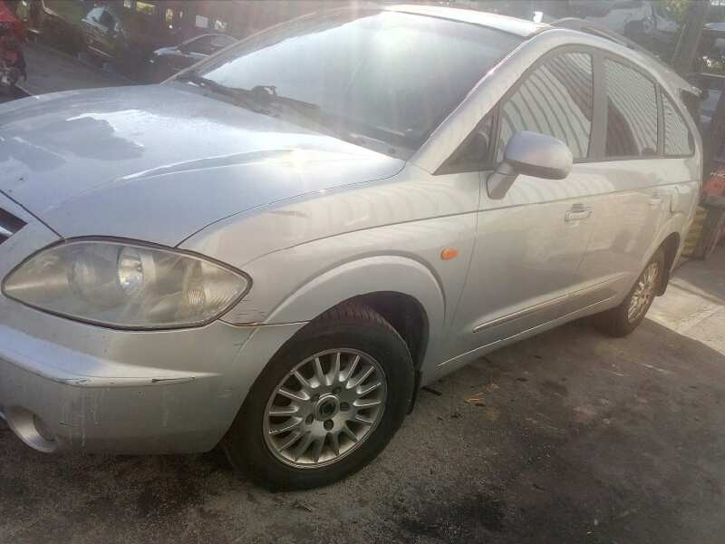 ssangyong rodius del año 2006