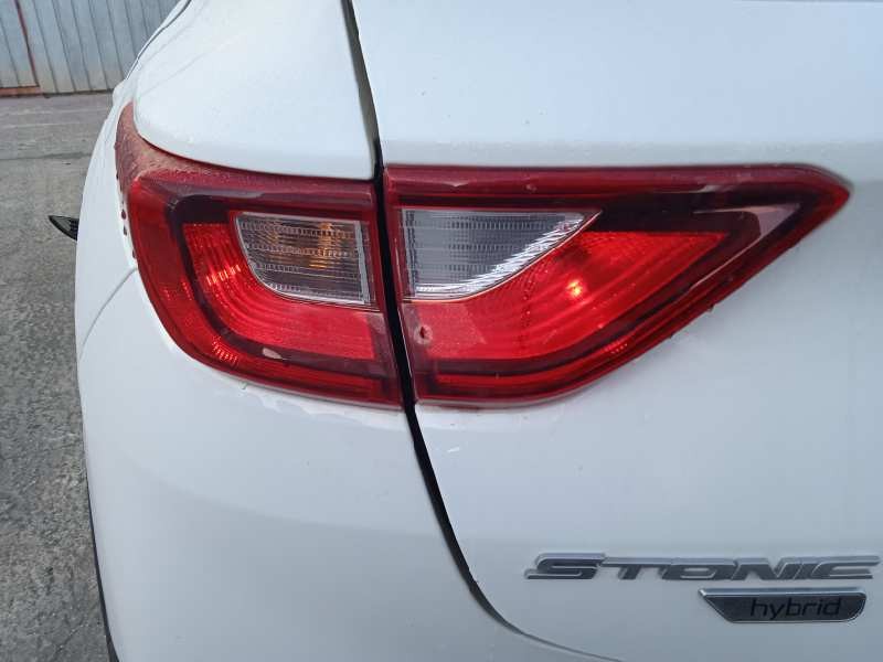 kia stonic (ybcuv) del año 2021