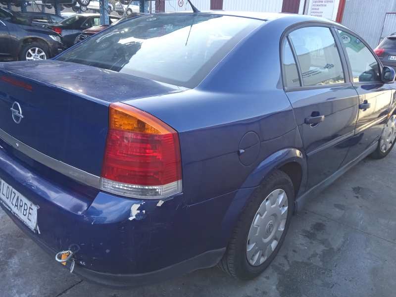 opel vectra c berlina del año 2003