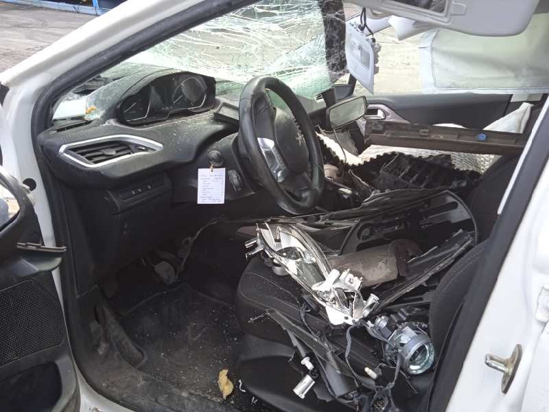 peugeot 2008 (--.2013) del año 2015