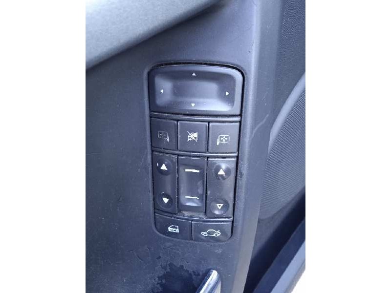 opel vectra c berlina del año 2003