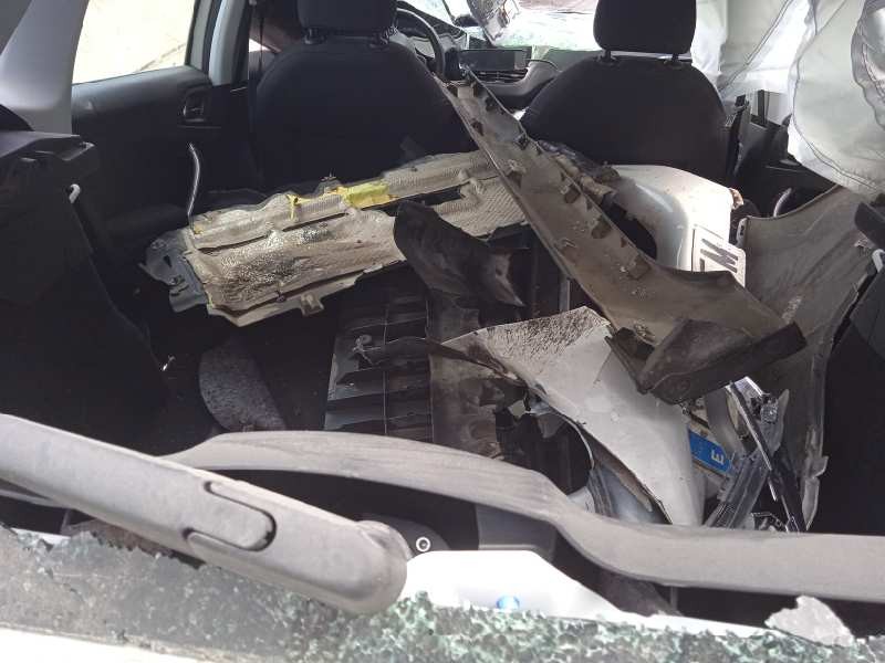 peugeot 2008 (--.2013) del año 2015