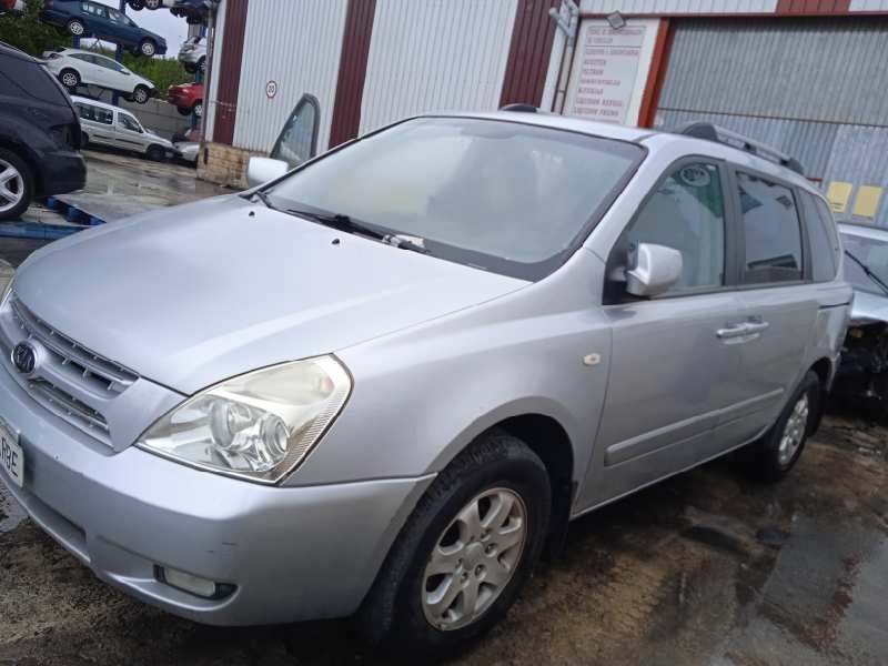 kia carnival del año 2010