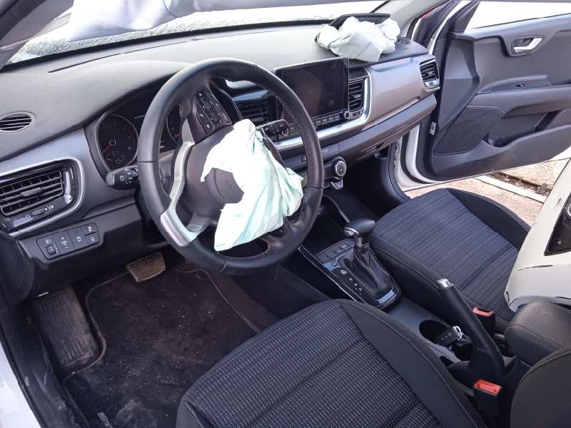 kia stonic (ybcuv) del año 2021