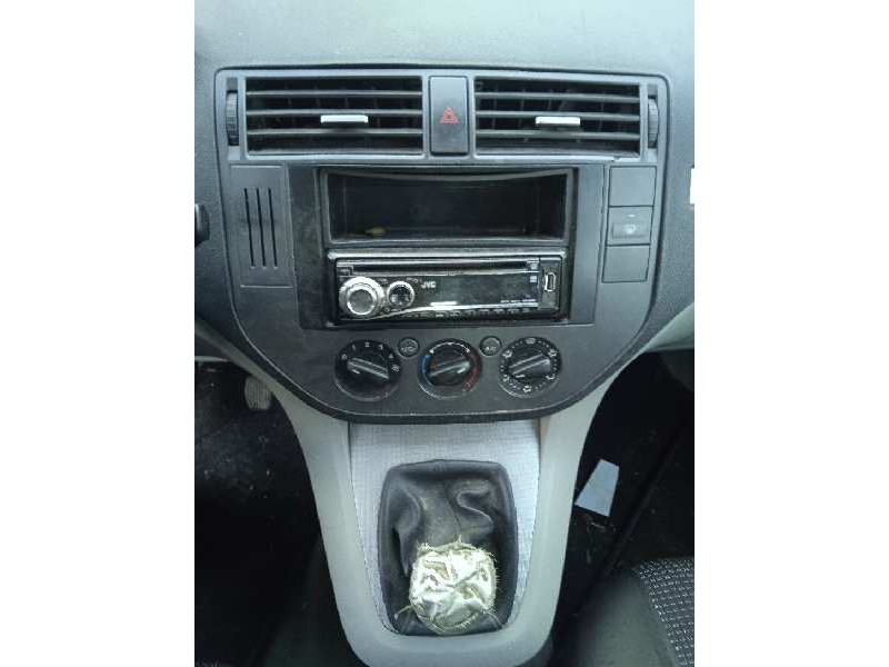 ford focus c-max (cap) del año 2004