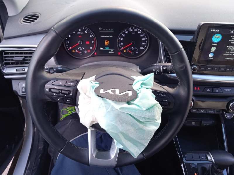 kia stonic (ybcuv) del año 2021