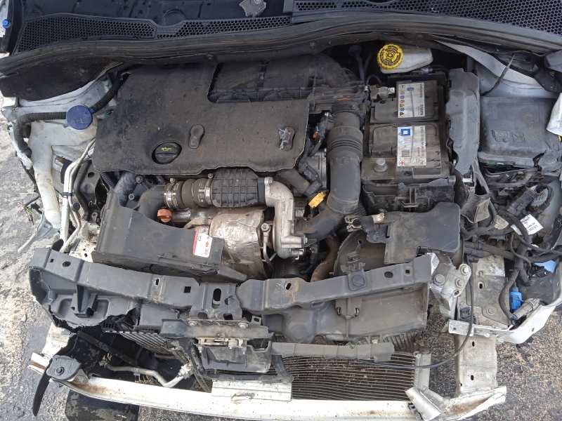 peugeot 2008 (--.2013) del año 2015