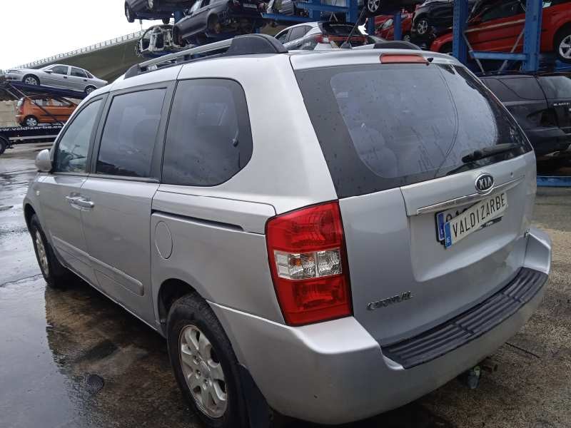 kia carnival del año 2010
