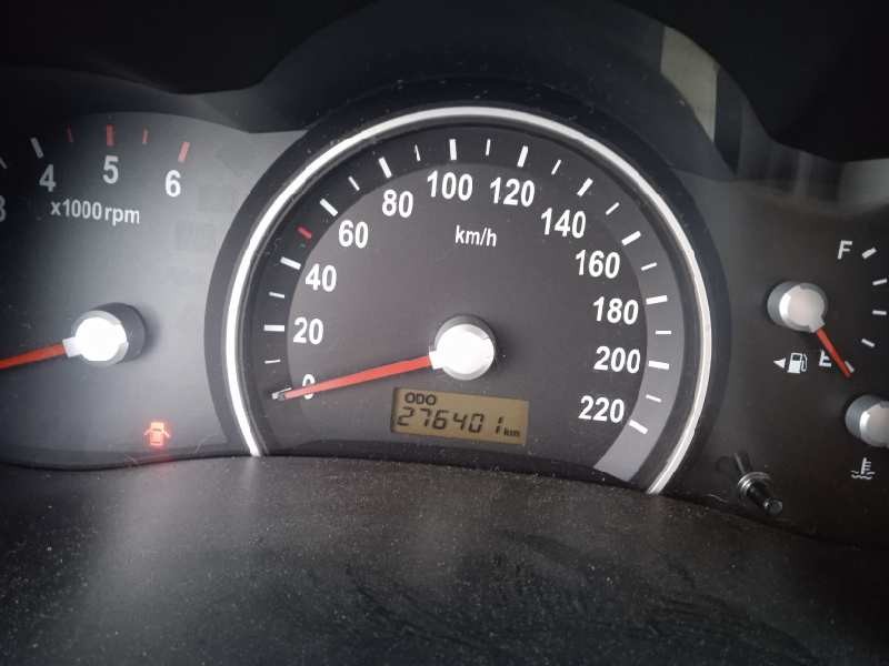 kia carnival del año 2010