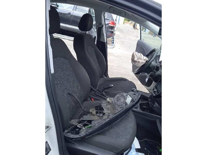 opel corsa e del año 2017