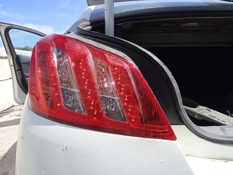 peugeot 508 del año 2012