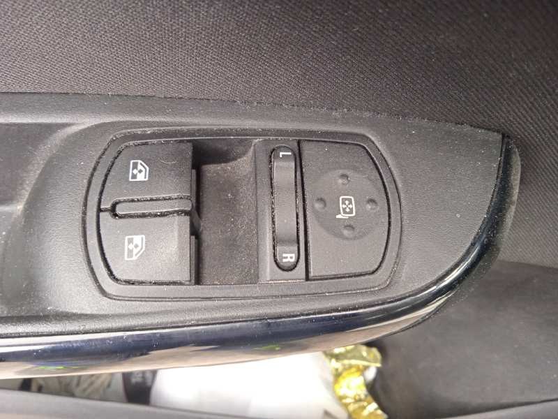 opel corsa e del año 2017