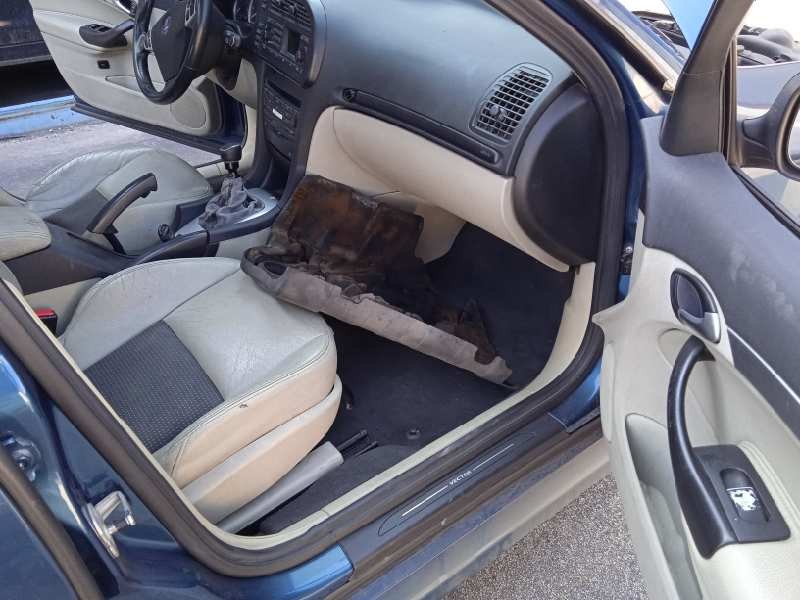 saab 9-3 berlina del año 2006