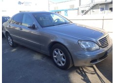 mercedes-benz clase s (w220) berlina del año 2004
