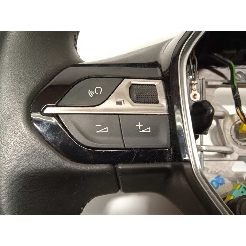 Recambio de volante para peugeot 5008 active referencia OEM IAM 98105486AU  