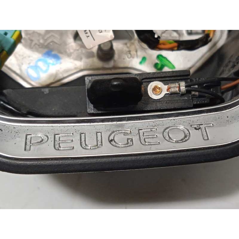 Recambio de volante para peugeot 5008 active referencia OEM IAM 98105486AU  