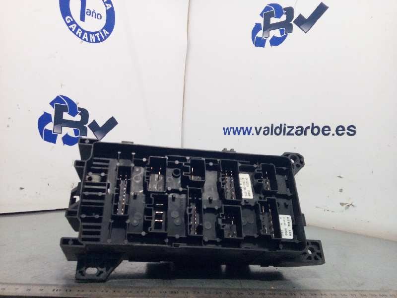 Recambio de caja reles / fusibles para kia sorento 2.5 crdi concept referencia OEM IAM 911603E070  