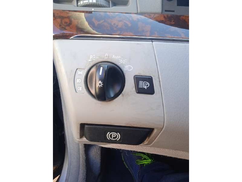 mercedes-benz clase s (w220) berlina del año 2004