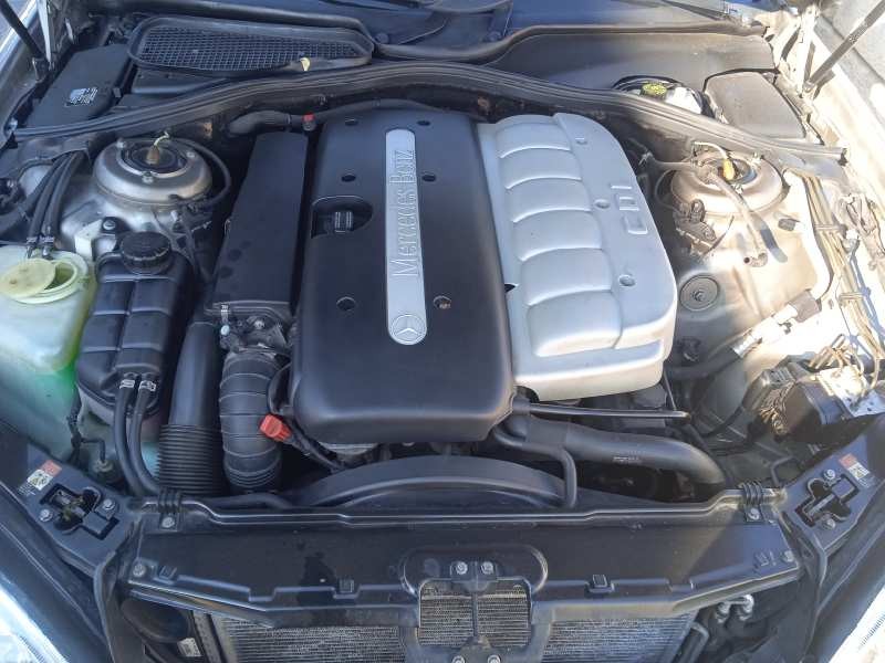 mercedes-benz clase s (w220) berlina del año 2004