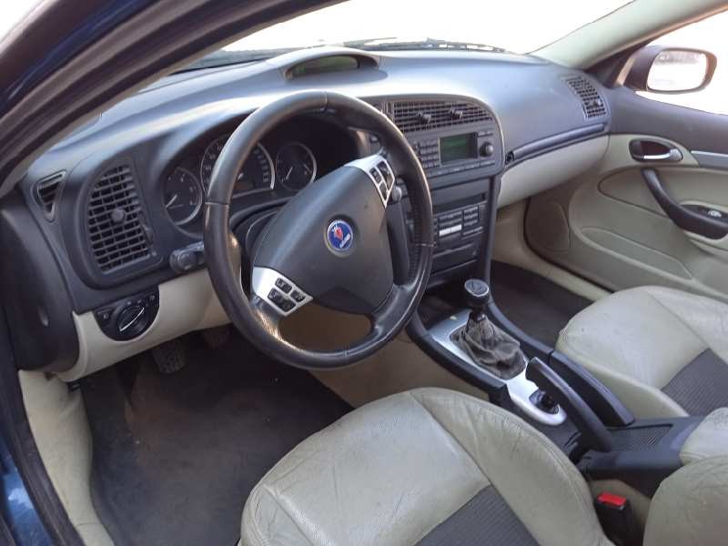 saab 9-3 berlina del año 2006