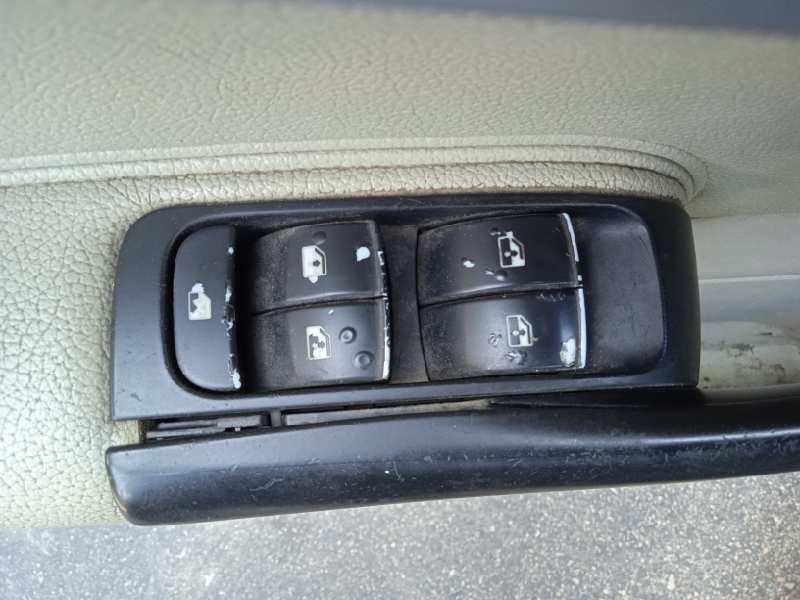 saab 9-3 berlina del año 2006