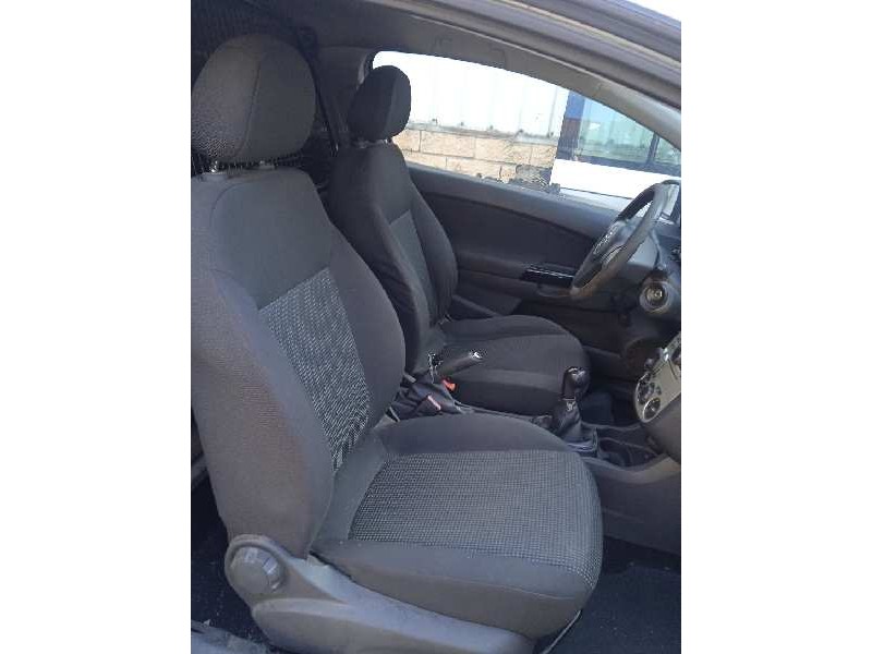 opel corsa d del año 2007