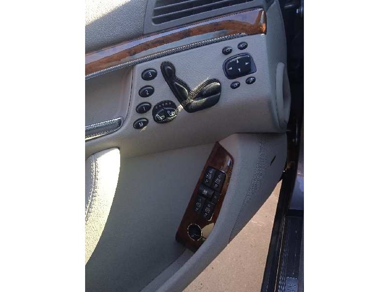 mercedes-benz clase s (w220) berlina del año 2004