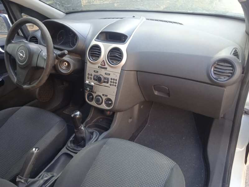 opel corsa d del año 2007