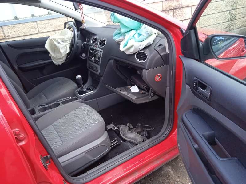 ford focus berlina (cap) del año 2007