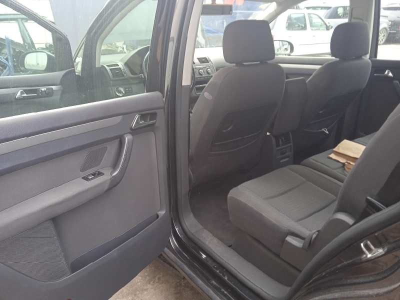 volkswagen touran (1t1) del año 2005