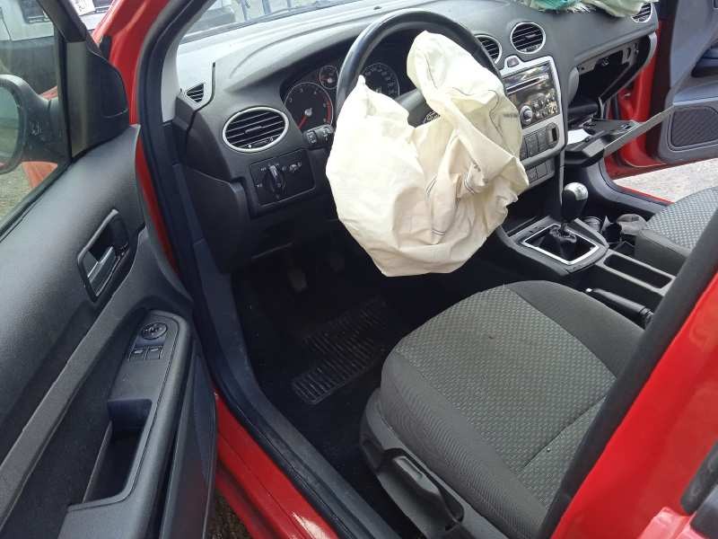 ford focus berlina (cap) del año 2007