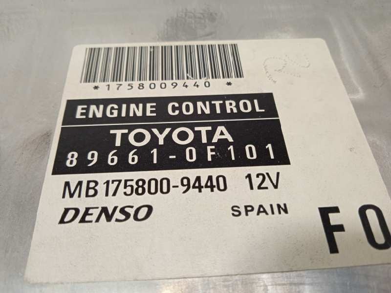 Recambio de centralita motor uce para toyota corolla verso (r1) 2.2 d-4d luna referencia OEM IAM 896610F101  MB1758009440
