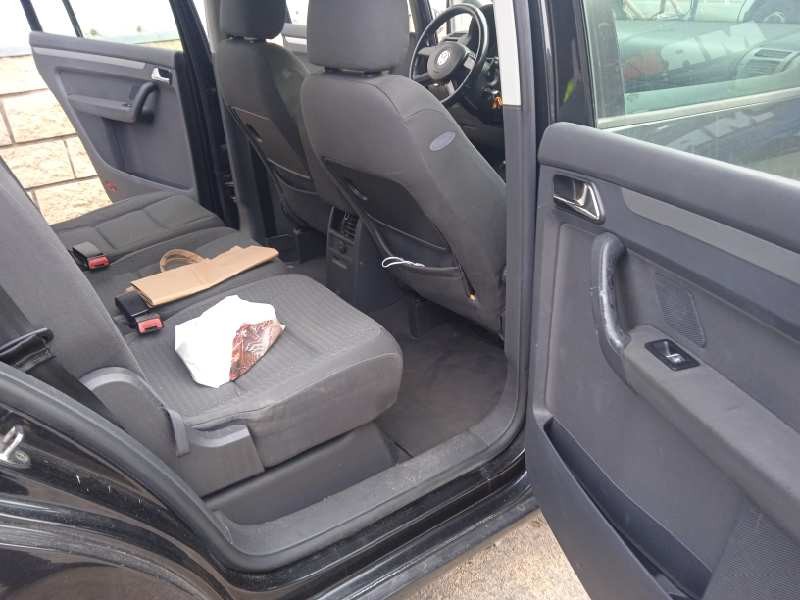 volkswagen touran (1t1) del año 2005