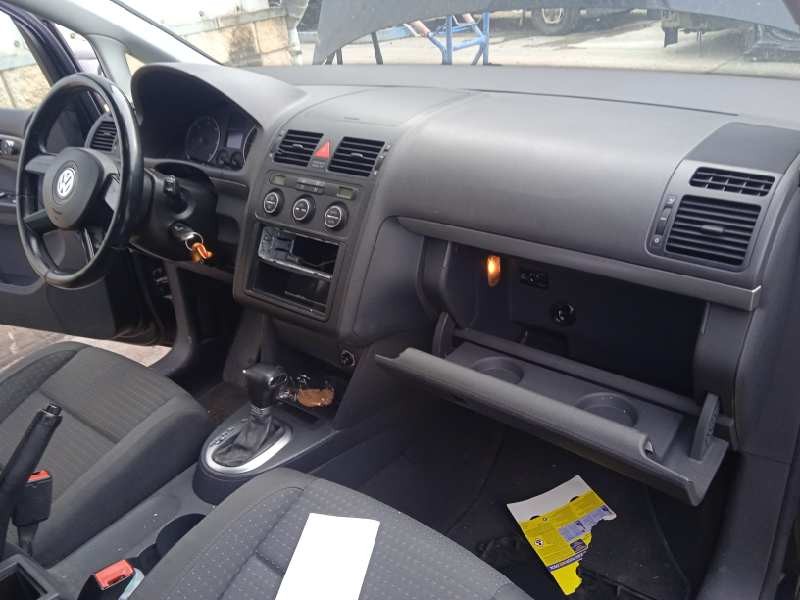 volkswagen touran (1t1) del año 2005