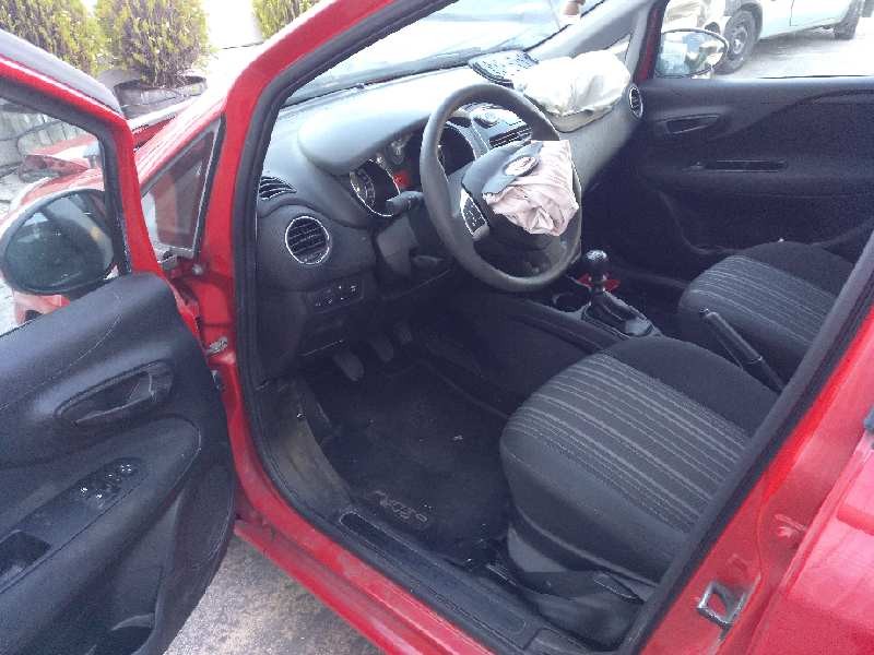 fiat punto (evo) (199) del año 2011