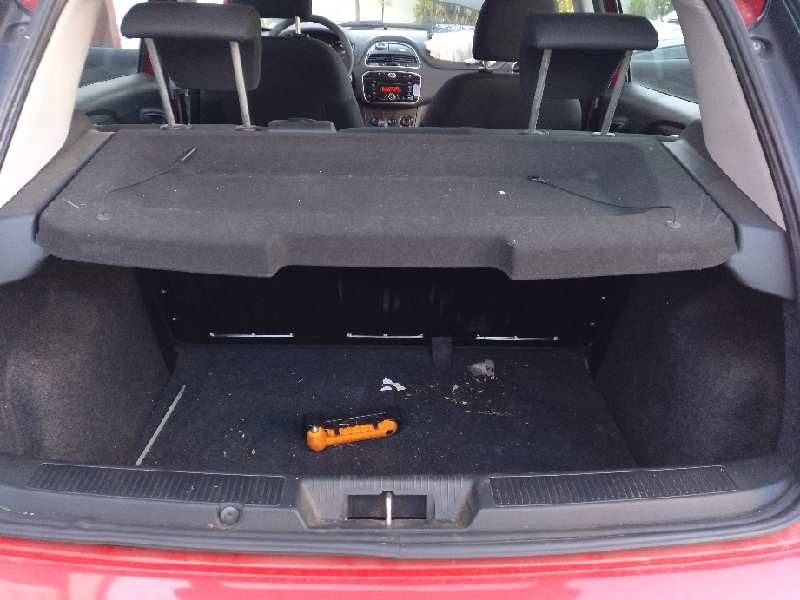 fiat punto (evo) (199) del año 2011