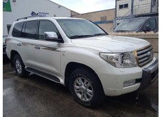 TOYOTA LAND CRUISER 200 (J14)
