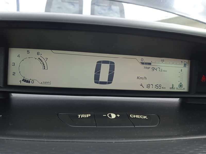 citroën c4 berlina del año 2009