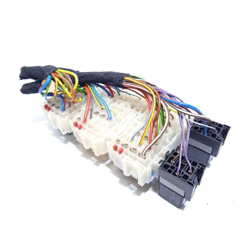 Recambio de caja reles / fusibles para land rover discovery sport hse referencia OEM IAM NOREF  