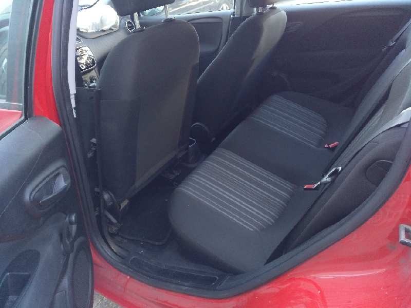 fiat punto (evo) (199) del año 2011