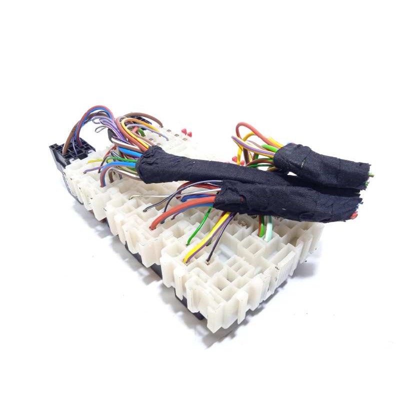 Recambio de caja reles / fusibles para land rover discovery sport hse referencia OEM IAM NOREF  