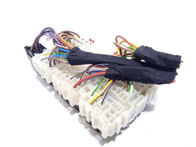 Recambio de caja reles / fusibles para land rover discovery sport hse referencia OEM IAM NOREF  