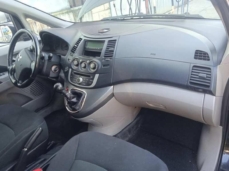 mitsubishi grandis (na0w) del año 2007