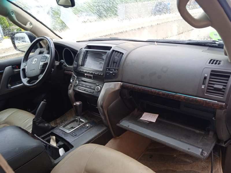 toyota land cruiser 200 (j14) del año 2008