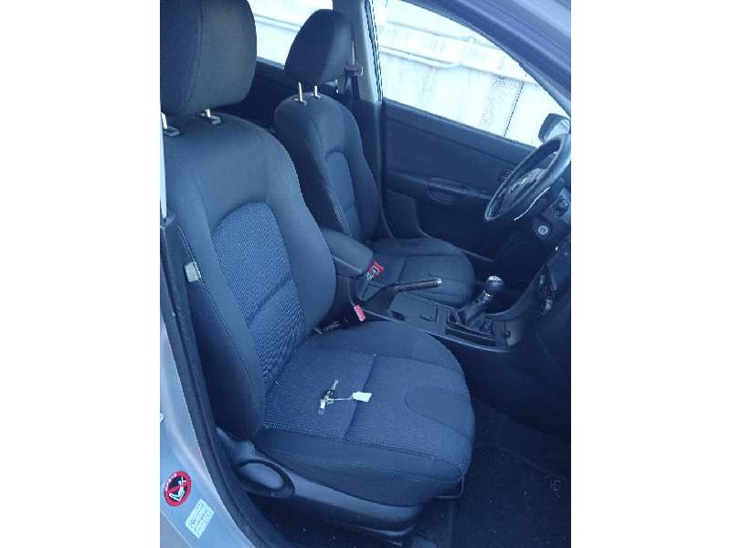 mazda 3 berlina (bk) del año 2005