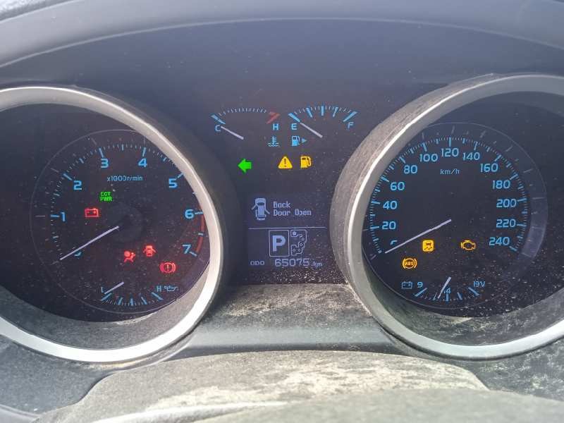 toyota land cruiser 200 (j14) del año 2008