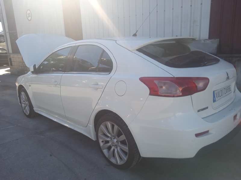 mitsubishi lancer berlina (cy0) del año 2010