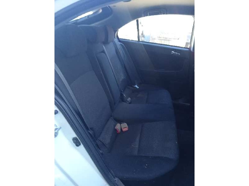 mitsubishi lancer berlina (cy0) del año 2010