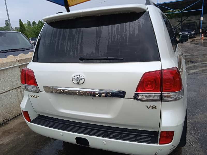 toyota land cruiser 200 (j14) del año 2008